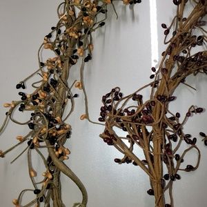 Primitive Berry garland